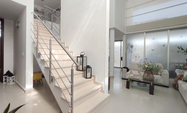 casa en venta en lomitas. Cod V25567