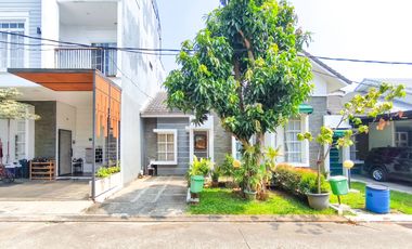 Rumah 10 menit ke Gerbang Tol BSD Barat SHM Hadap Timur J-48783