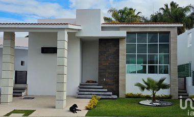 Casa de una Planta en Venta en Lomas de Cocoyoc Morelos