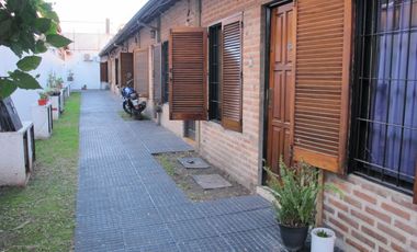 PH, 2 amb,luminoso, patio,  cerca de medios de transporte y centro comercial, bajas expensas, Lomas del Mirador (La Matanza)