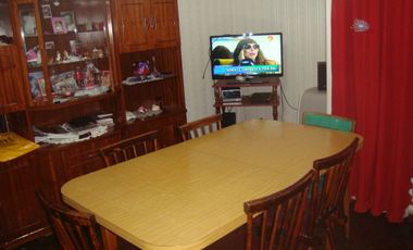 BURZACO: EXCELENTE OPORTUNIDAD.DEPTO PB AL FTE.EXCEL.UBICACION. FTE A ESTAC. 3 AMB.C/GALERIA CUB/ DEPEND. Y FDO