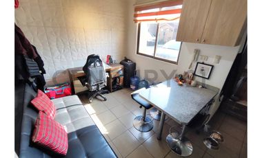 CASA EN VENTA EN COMODO CONDOMINIO DE HUECHURABA