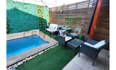 CASA EN VENTA EN COMODO CONDOMINIO DE HUECHURABA