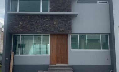 CASA EN VENTA CONDOMINIO SENDERO LAS MORAS