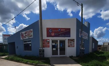 Oportunidad,  local comercial  + casa 3 dorm. A estrenar, en esquina