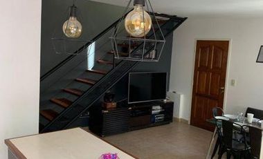 CASA VENTA VILLA SARMIENTO 4 AMBIENTES