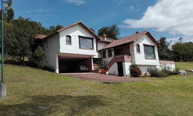 casa campestre en venta en vereda yerbabuena. Cod V1665