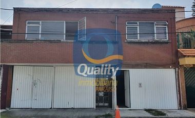 Casa en venta para remodelar en El Prado (Sinatel).