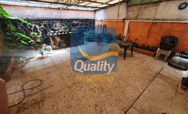 Casa en venta para remodelar en El Prado (Sinatel).