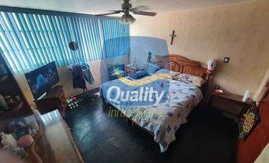 Casa en venta para remodelar en El Prado (Sinatel).