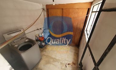 Casa en venta para remodelar en El Prado (Sinatel).