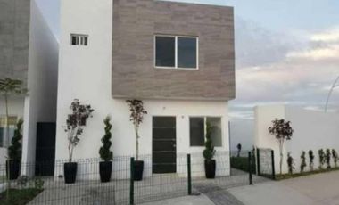 CASA EN VENTA MODELO LUX AMPLIADA EN FRACCIONAMIENTO KALIA EN TORREÒN, COAHUILA