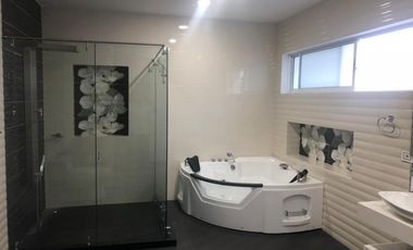 casa en arriendo/venta en via al tennis. Cod V1169