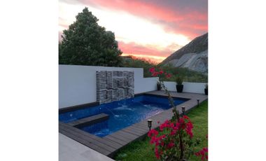 Exclusiva Casa en Venta en Colinas del Valle en Monterrey