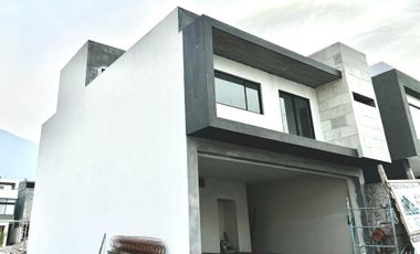 Casa en venta en Cumbres, Santoral I