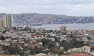 Se Vende Casa con Vista al Mar en Cerro Esperanza.Valparaiso.a