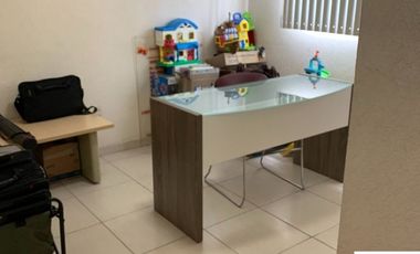 CONSULTORIO EN RENTA, A UN LADO HOSPITAL ANGELES