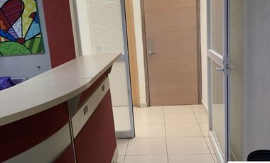 CONSULTORIO EN RENTA, A UN LADO HOSPITAL ANGELES
