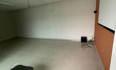 RENTA DE LOCAL PARA  OFICINA EN COL. MIGUEL ALEMÁN