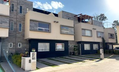 Renta Casa 3 pisos en Villas Xaltipa 2A