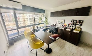Oficina en Venta en Av. Providencia - Metro P. de Valdivia