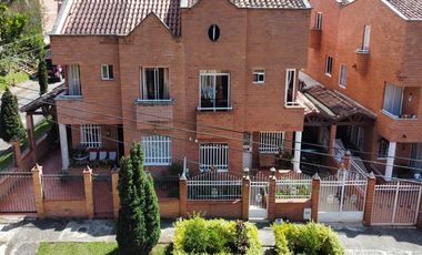 CASA EN VENTA UBICADA EN MARINILLA SECTOR INCOOMAR