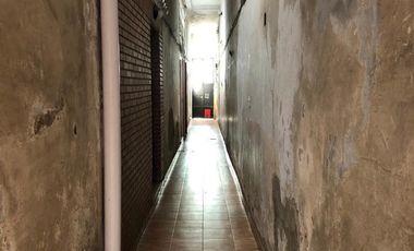 Venta PH 2 ambientes 1° piso por escalera a refaccionar Barracas