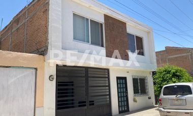 Casa en venta con amplios espacios para tu familia Fraccionamiento Valle del Guadiana - (3)
