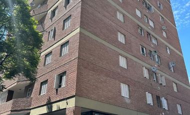 Cordoba , Av. Pueyrredon a mtrs de Cañada Departamento en venta de 2 dormitorios c/ cochera en Güemes