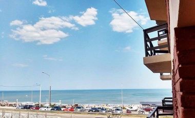 dos ambientes con balcón y vista al mar, reciclado, zona Punta Mogotes