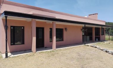 Casa en venta de 2 dormitorios en Carmen de Areco