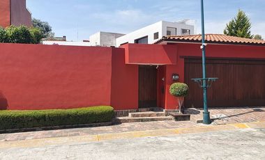 CASA EN VENTA EN LOMAS DE LAS PALMAS