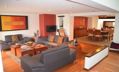 CASA EN VENTA EN LOMAS DE LAS PALMAS