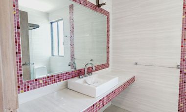 Casa en Venta Con opcion recámara planta baja, alberca, jacuzzi Fracc LAS PALMAS