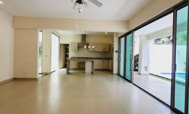 Casa en Venta Con opcion recámara planta baja, alberca, jacuzzi Fracc LAS PALMAS