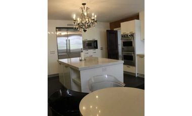 APARTAMENTO EN PUNTA PAITILLA PH TERRAZAS DEL MAR 4REC 4B L/B 630M2