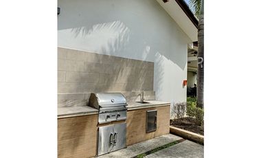 Ph River Valley.  Panama Pacifico - JAC