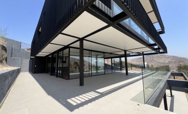 Espectacular Casa Nueva 3D 4B + Servicios / Exclusivo Barrio La Reserva Chicureo/Colina