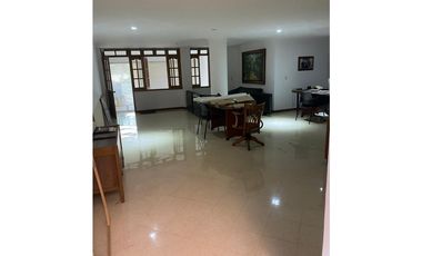 OFICINA-LOCAL EN VENTA EN EL CORAZÓN DE LAURELES