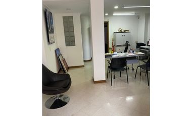 OFICINA-LOCAL EN VENTA EN EL CORAZÓN DE LAURELES