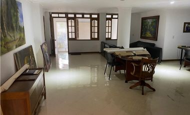 OFICINA-LOCAL EN VENTA EN EL CORAZÓN DE LAURELES