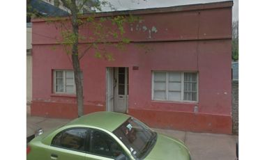 Hogares Gestión Inmobiliaria, vende amplia casa de 4D1B - Sector Mercado de Providencia (Gran Patio)