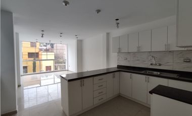 VENTA  DE DEPARTAMENTO EN CERCADO DE LIMA