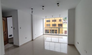 VENTA  DE DEPARTAMENTO EN CERCADO DE LIMA