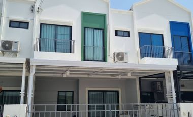 2 Bedroom Townhouse for sale at Chonburi Land and House
