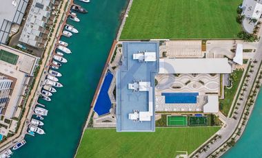 Se vende departamento de entrega inmediata en piso 11 condominio en Puerto Cancn con vistas a la marina, campo de golf y al mar