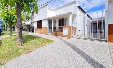 Casa en venta de 3 dormitorios con patio en Tolosa