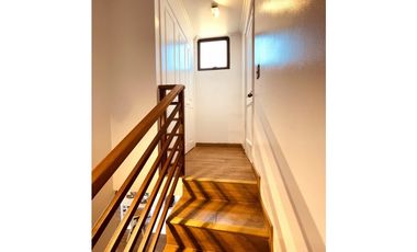 SE VENDE HERMOSO DUPLEX AMOBLADO CON VISTA AL MAR EN MANTAGUA