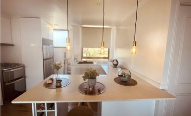 SE VENDE HERMOSO DUPLEX AMOBLADO CON VISTA AL MAR EN MANTAGUA