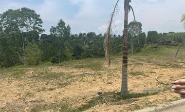 VENTA de LOTES en PEREIRA